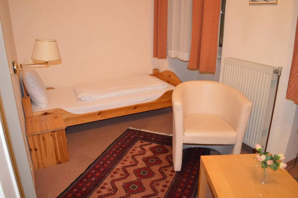 Bed & Breakfast Hotel Pension Walzerstadt Vienna