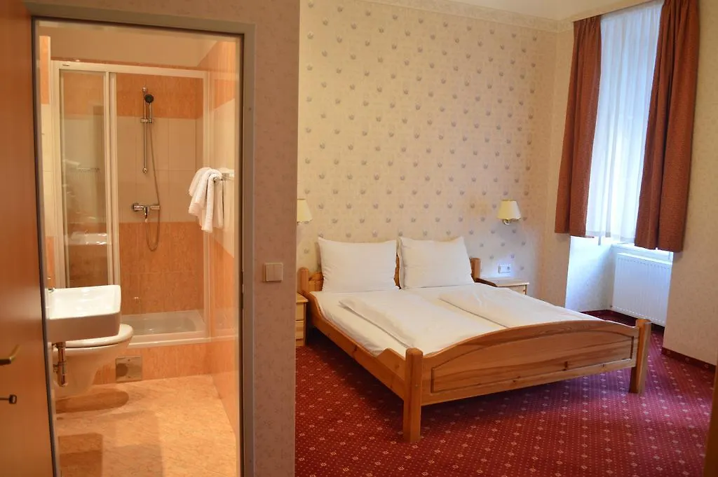 Bed & Breakfast Hotel Pension Walzerstadt Vienna