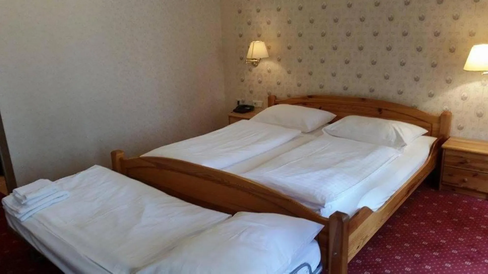 *** Bed & Breakfast Hotel Pension Walzerstadt Vienna Austria