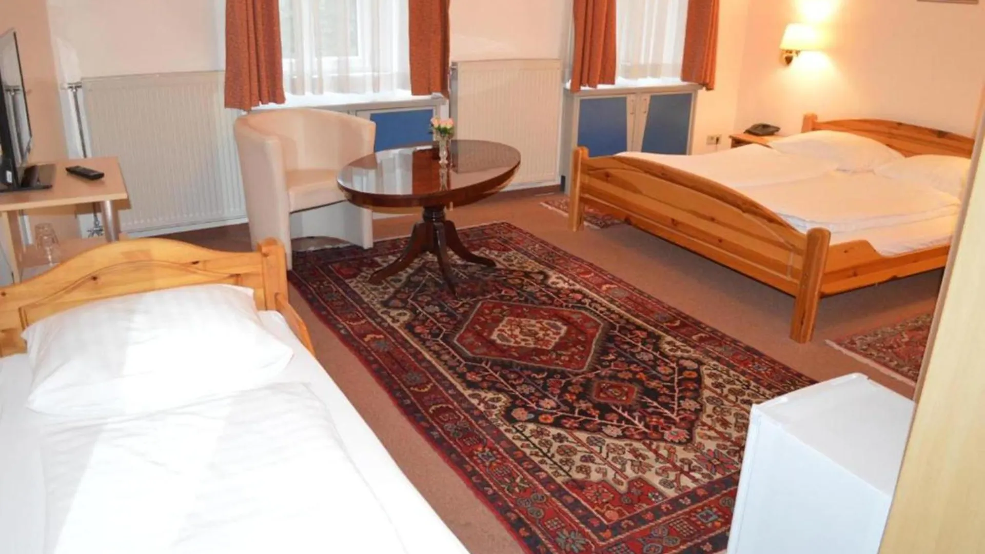 Hotel Pension Walzerstadt Vienna 3*,  Austria