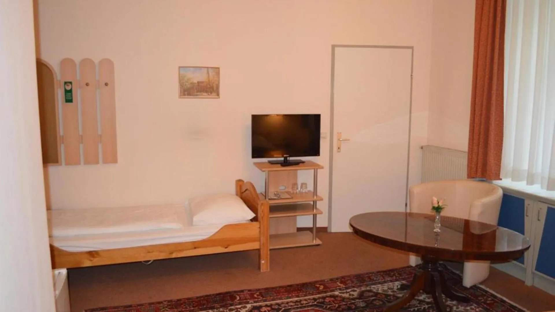 Bed & Breakfast Hotel Pension Walzerstadt Vienna