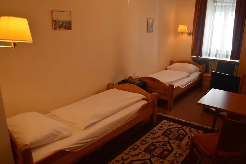 Hotel Pension Walzerstadt Viena